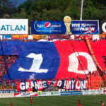 Turba Roja en el Estadio Cuscatlán